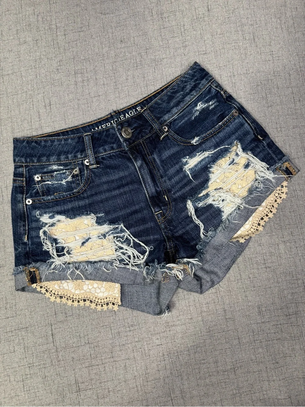 American Eagle Outfitters Hi Rise Festival Jean Shorts Lace Destroyed Size 2/4